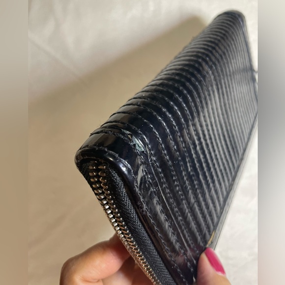 Chloe Heloise Black Patent Wallet 🖤 - Picture 11 of 16